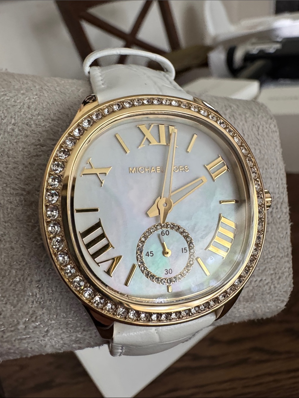Michael Kors sage Gold and White Crystal-Accent Women's Watch - Picture 2 of 5